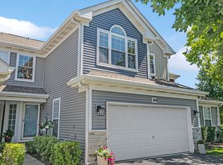 269 Wildspring Ct, Itasca, IL 60143