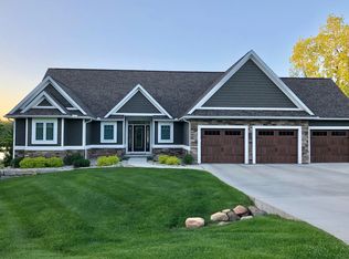 16163 Meredith Ct, Linden, MI