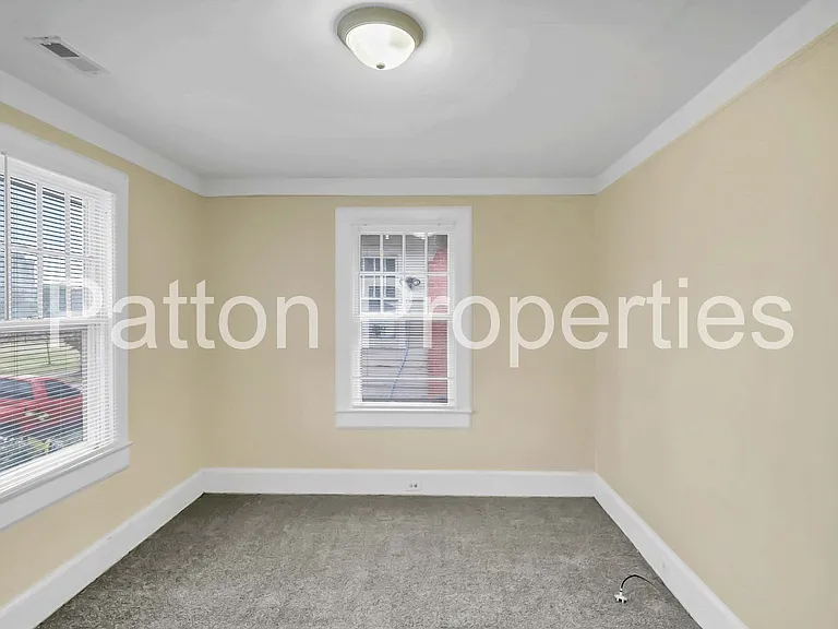 2229 Greene St — Photo 10