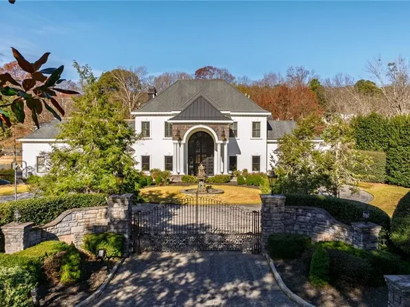 4571 Columns Dr SE, Marietta, GA 30067