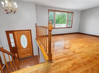 21 Diana Ave, Smithfield, RI 02917