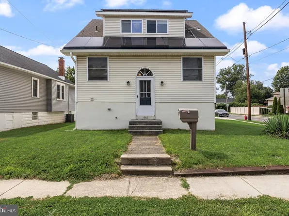 445 E Mill Rd, Maple Shade, NJ 08052