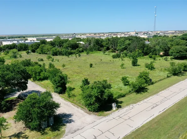 6767 Silver Saddle Rd, Fort Worth, TX 76126