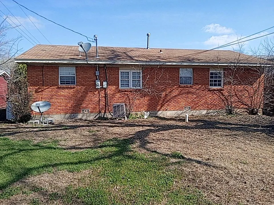 4 bed, 1315 sqft, $1,250 — Photo 4