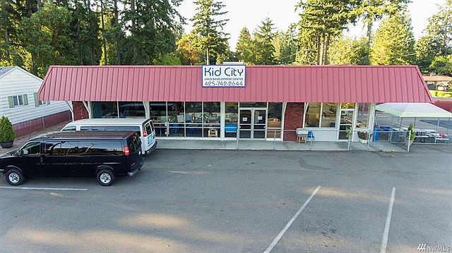 1st image of 16716 60th Ave W