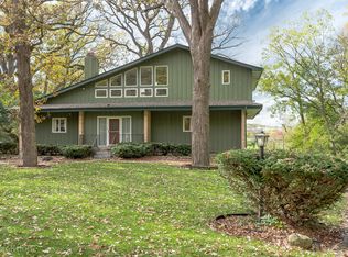 5242 Riverview Dr, Lisle, IL