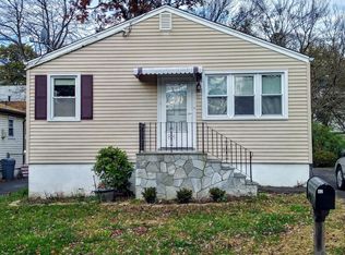 92 Harding Ave, West Haven, CT 06516