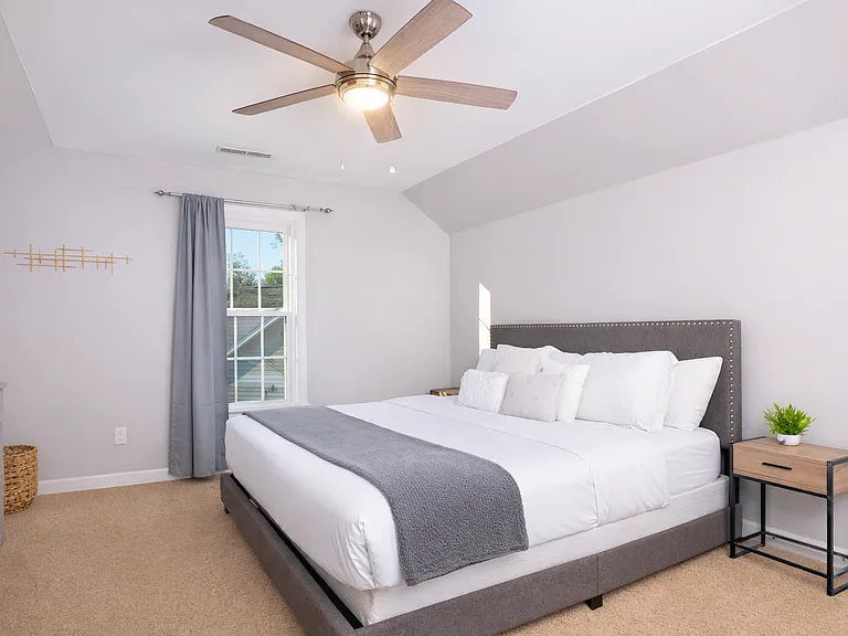 10315 Rougemont Ln — Photo 34