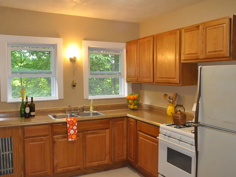 118 Ferris Pl #2 — Photo 7