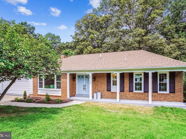 8108 Kings Point Ct, Springfield, VA 22153