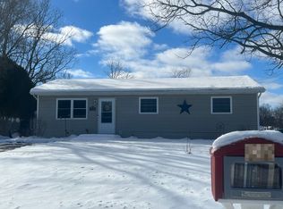 2222 Elmer Dr NE, Grand Rapids, MI 49525