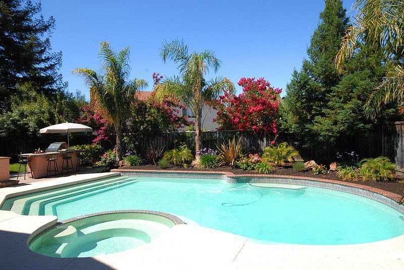2nd image of 12223 Toluca Dr