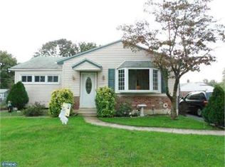 2177 Bridgewater Rd, Aston, PA 19014