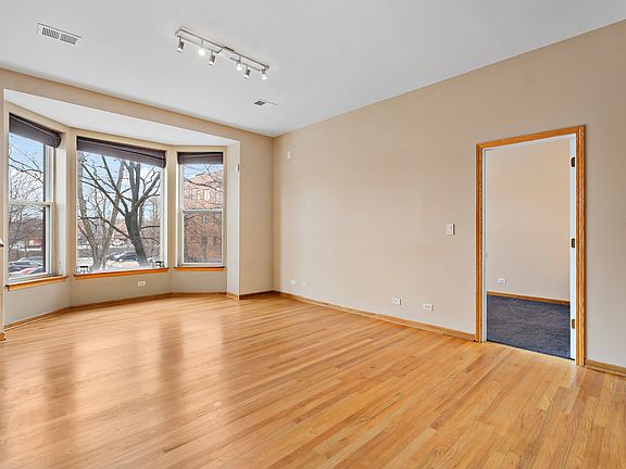 4th image of 6649 S Maryland Ave APT 2W