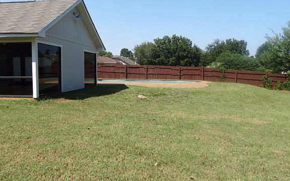 5th image of 707 Pheasant Ln