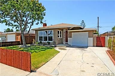 4th image of 21107 Normandie Ave