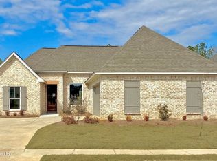 203 Wethersfield Dr, Florence, MS 39073
