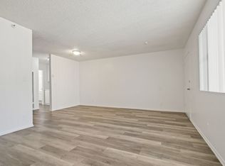 12100BIR, Hawthorne, CA 90250
