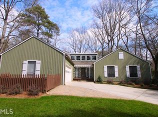 3679 Hermitage Dr, Berkeley Lake, GA 30096