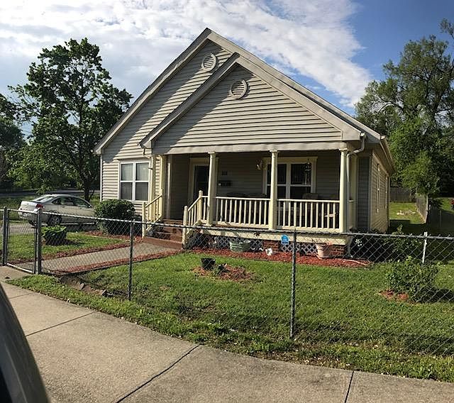1st image of 1002 Loudon Ave NW