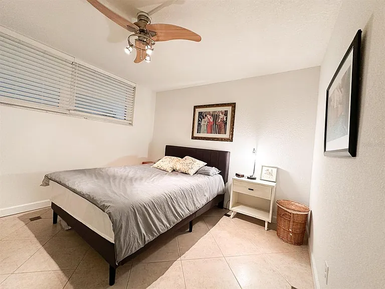 7920 Sun Island Dr S #102 — Photo 25