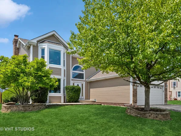 525 Farmhill Cir, Wauconda, IL 60084