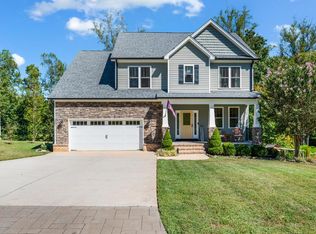 1453 Willow Oak Dr, Forest, VA 24551