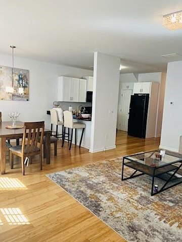 2nd image of 841 Langston Trce