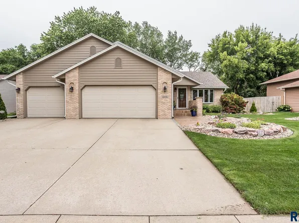 1005 S Parkview Blvd, Brandon, SD 57005