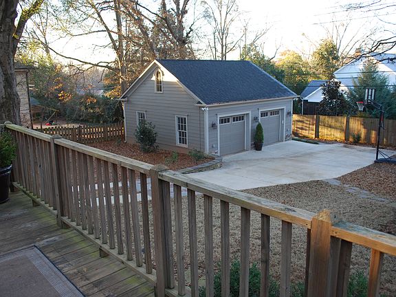 2nd image of 8 Meyers Dr