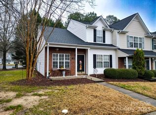 12548 Hennigan Place Ln, Charlotte, NC 28214
