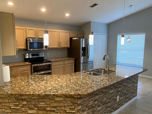 5th image of 129 Prairie Dune Way
