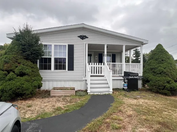 290 Calef Highway #D4, Epping, NH 03042