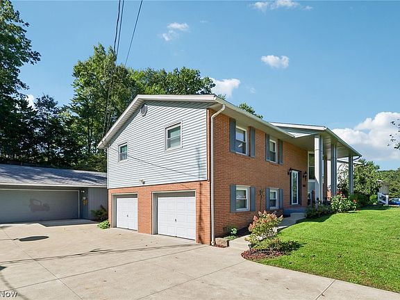 2nd image of 510 Carnwise St SW