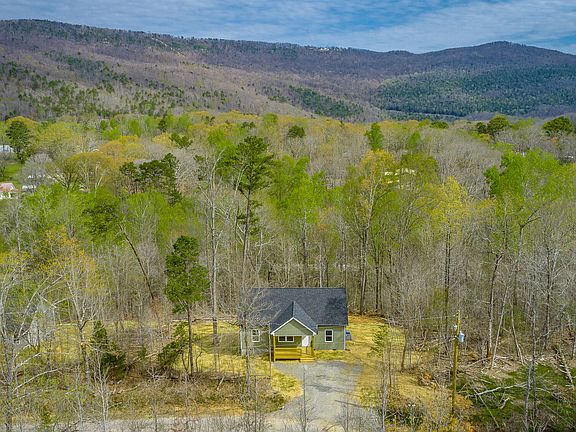 4th image of 141 Pineway Cir