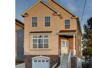 9241 Old Newtown Rd, Philadelphia, PA 19115