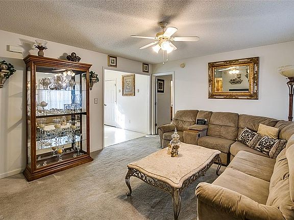 3rd image of 2208 Blair Khazan Dr