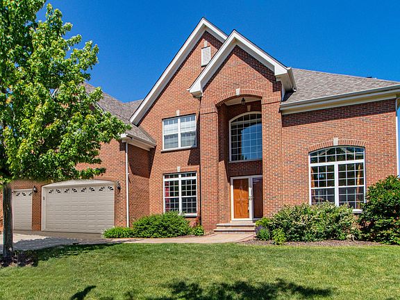 3rd image of 285 Victor Ln