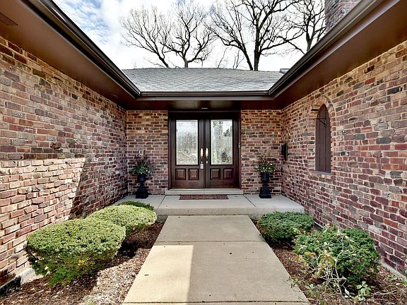 2nd image of 3811 Candlewood Ct