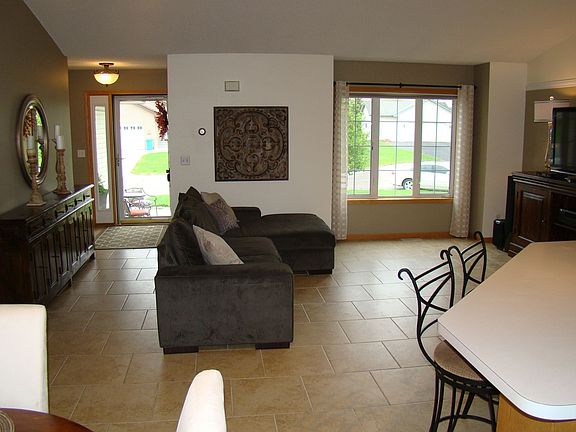 3rd image of 588 Antrim Cir NW