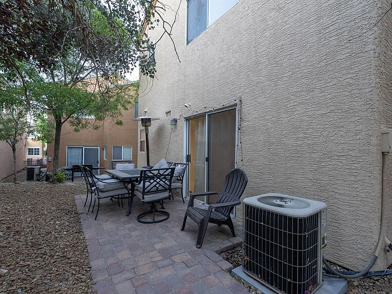 10380 Commanche Moon Ave — Photo 32