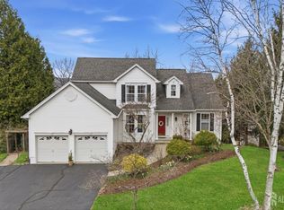 61 Canada Goose Dr, Hackettstown, NJ 07840