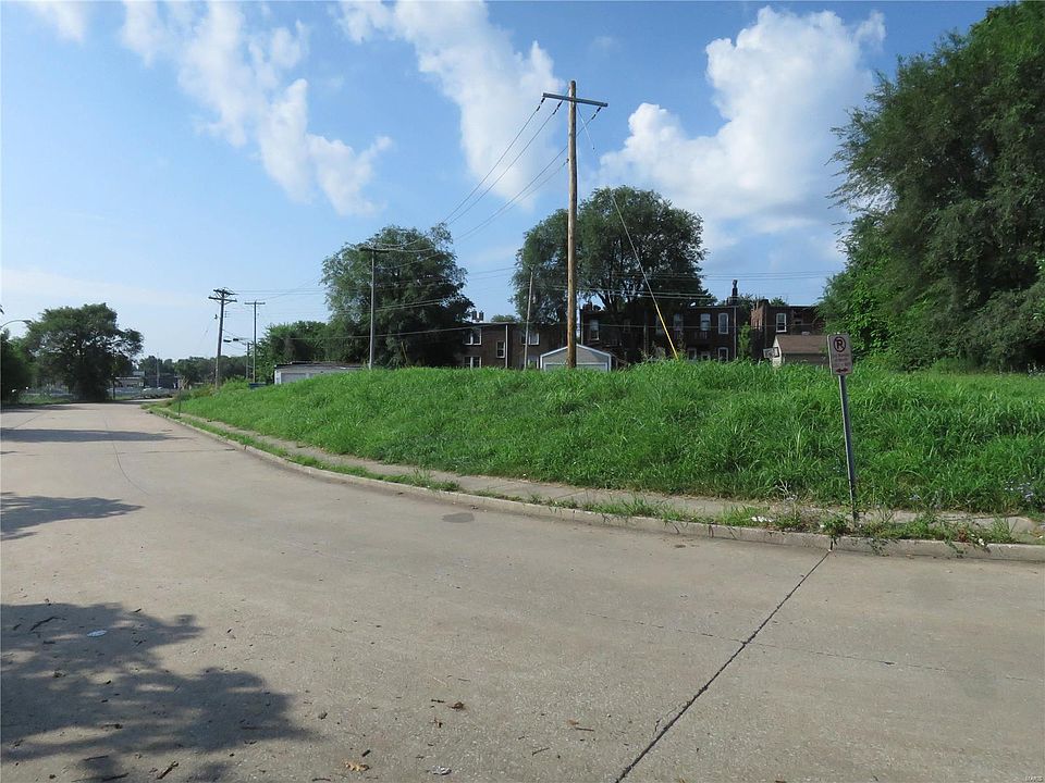 1st image of 1818 Geyer Ave