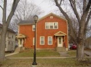 364 South Ave, Aurora, IL 60505