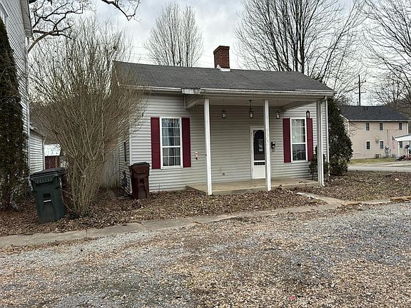 3rd image of 212 E Pike St