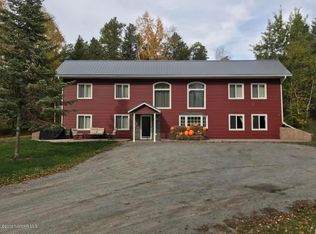 56483 350th St, Warroad, MN 56763