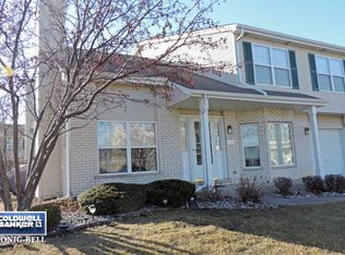 1426 Berta Dr, Crest Hill, IL 60403