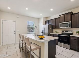 871 Gate Run Rd, Jacksonville, FL 32211