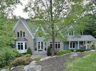 19 Spice Bush Rd, Kinnelon, NJ 07405