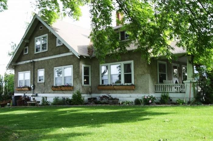 Exterior side view